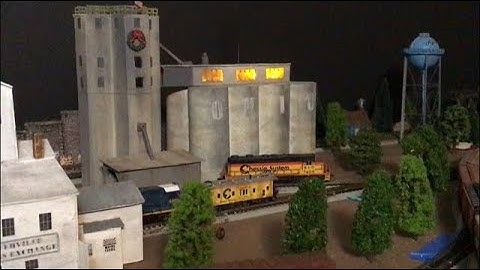 AJS Model Railway N scale layout update #5 - Dollar Tree lights & trestle bridge scene. 12.14.19