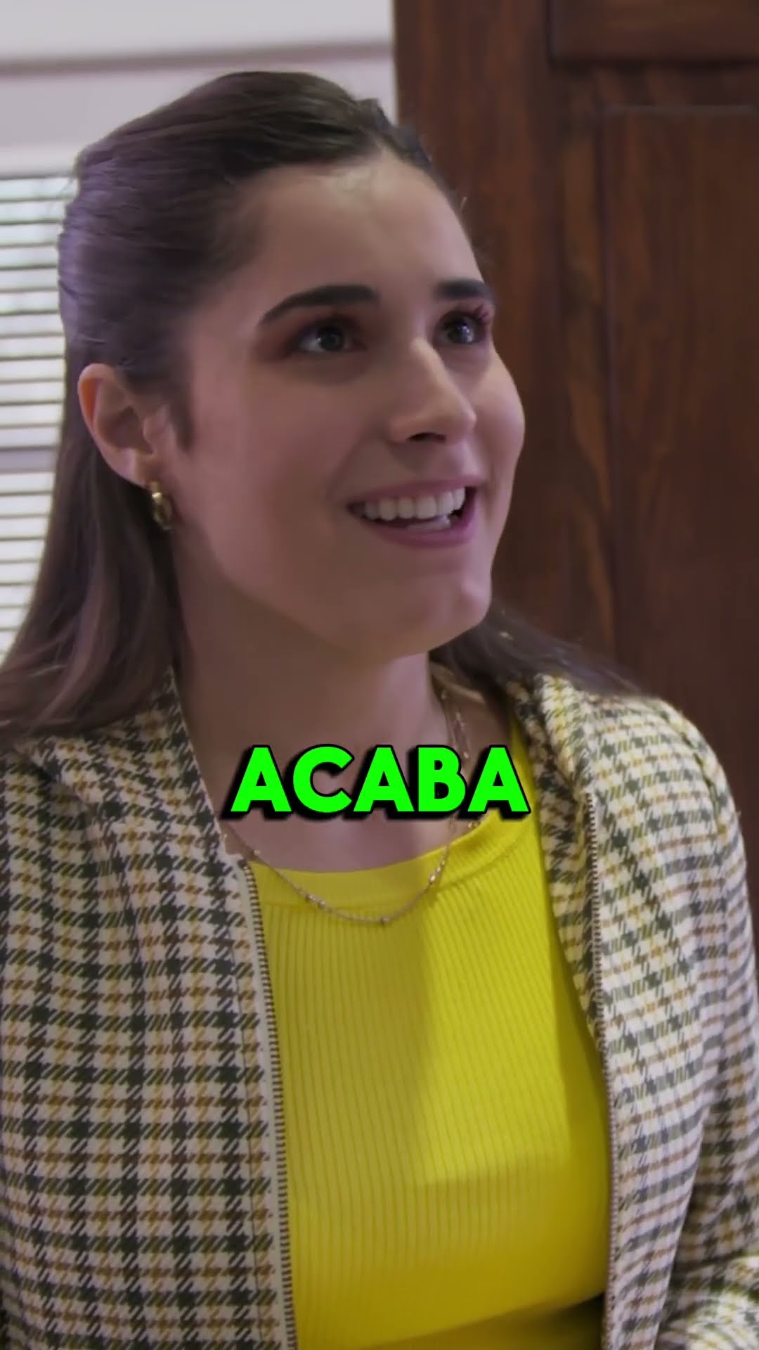 ?? Soledad le presta 250 mil pesos a su novio #LaRosaDeGuadalupe