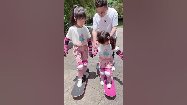 妹妹對姐姐的滑板很感興趣，偷偷給妹妹準備了驚喜，又解鎖了一項新的運動項目！ #姐妹日常 #走秀 #购物挑战#挑战