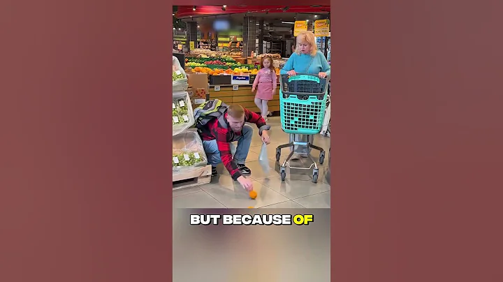 Heartwarming Act by Little Girl Helps Man in Need Go Viral #kindness #wholesome