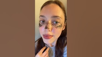 Here’s tutorial how to make freckles with henna by Oksana Hawel #hennafreckles #henna #freckles