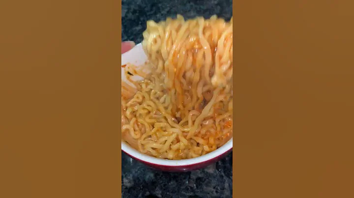 Trying Samyang Hot Chicken Ramen Cheese Noodles
