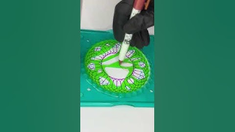 A Stunning Display of Geometric in Motion: Hypnotic Spirograph Art #asmr #art #spirograph #shorts