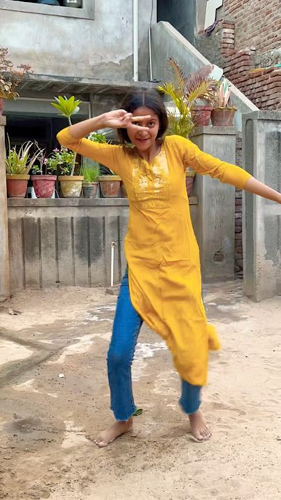 Pehli nazar mei hi jadu ye chal gya 🔥😱#shorts #dance #youtubeshorts #viralvideo #trending #song