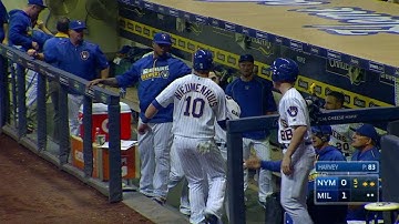 NYM@MIL: Flores opens scoring with sac fly in 5th