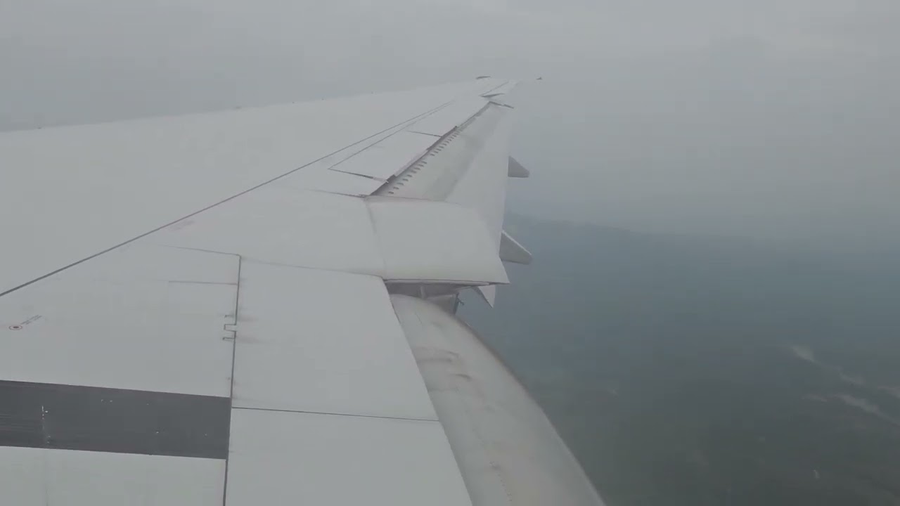 Cathay Pacific landing in Hong Kong