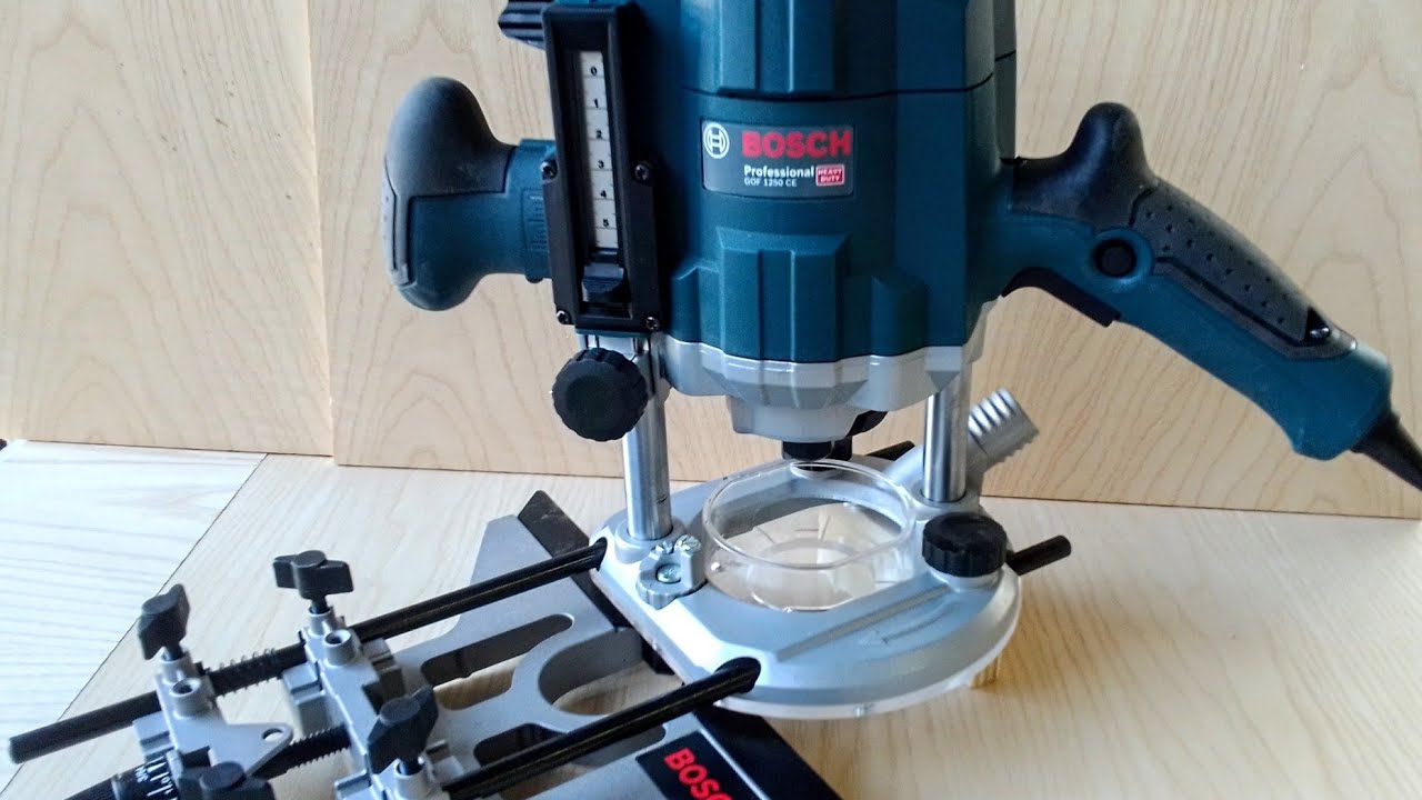 Fresatrice Verticale Bosch GOF 1250 LCE