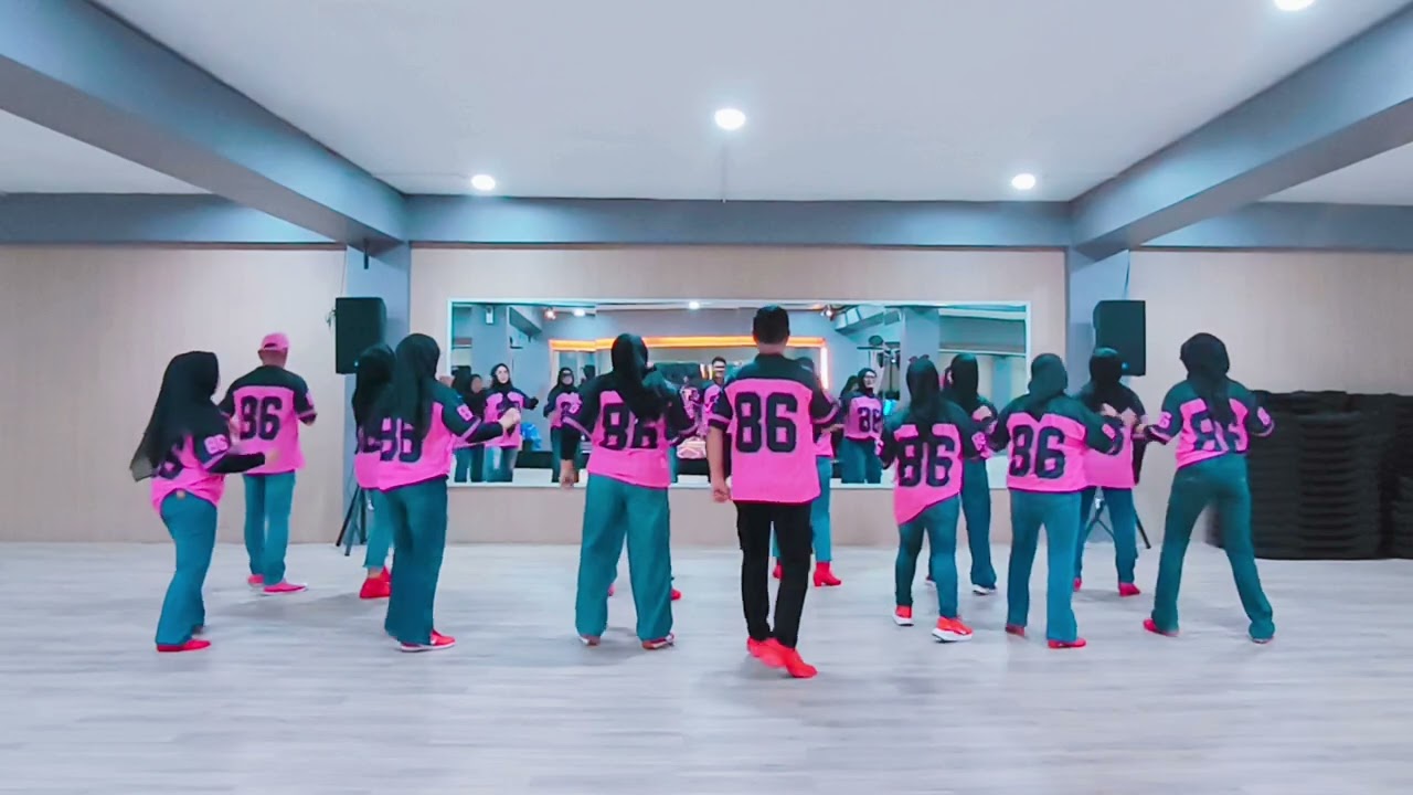 Reet Petite - Line Dance / Demo : Okami Studio Palembang 