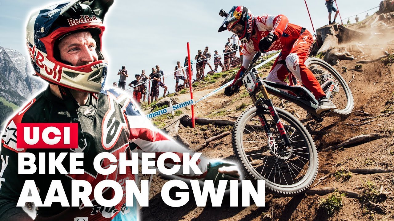 Aaron Gwin DH Bike Check l UCI MTB Cup 2019 - YouTube