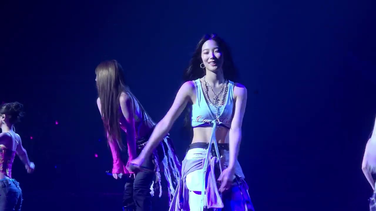 260712 르세라핌 (LE SSERAFIM) - Trust Exerise , HOT , Perfect