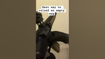 Best left handed way to reload an M4 #airsoft #guns #reload #airsoftshorts #videogames #gun #mw3