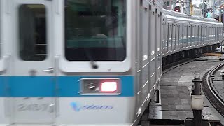 小田急2000形2057F各駅停車「新宿行き」下北沢駅発車