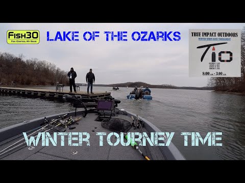 We Must be Crazy Fishing in a Tourney in 25 Degrees at Lake of the Ozarks  12-17-2022 Vlog 