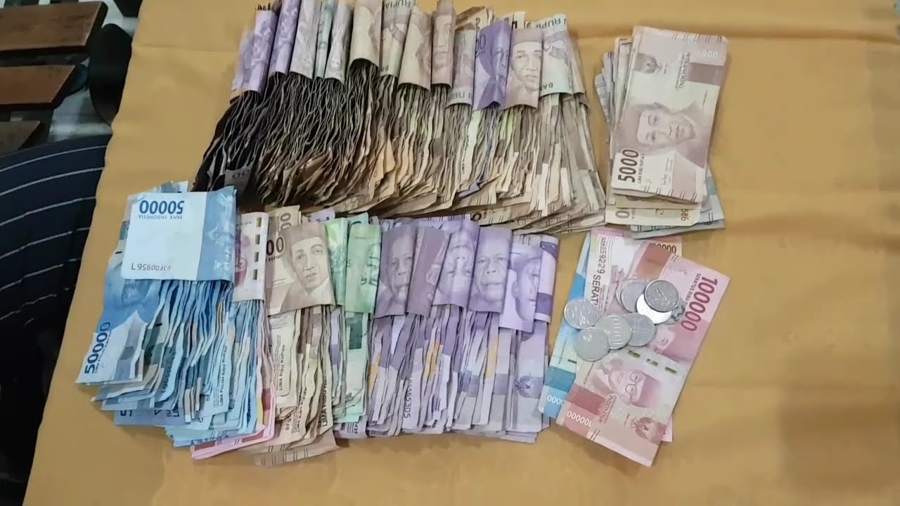 BONGKAR TABUNGAN HASIL UANG SAKU DAN THR ANAK SD SELAMA 3 TAHUN!!