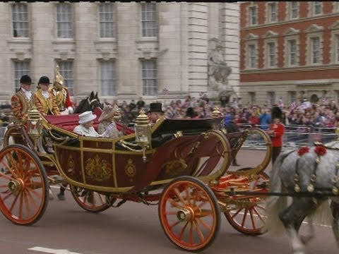 royal horse and carriage