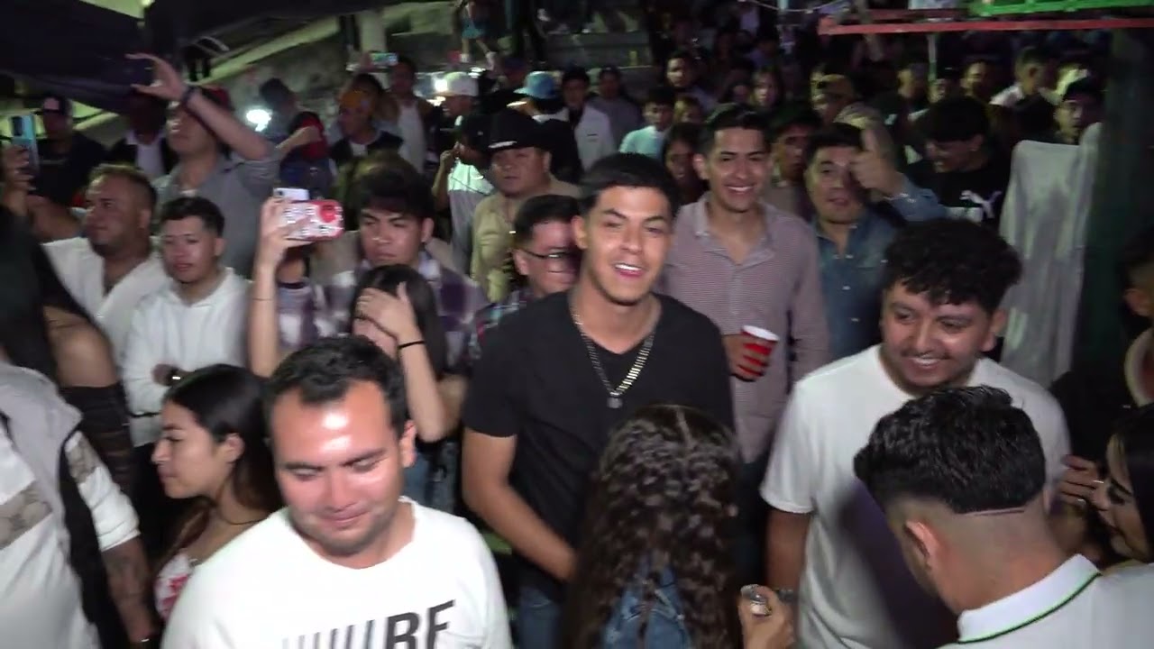 Banda La Indicada la Mejor de Maza en la Fiesta en Honor Al señor de la expiración Los Lorenzos Gto