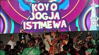 Download lagu Koyo Jogja Istimewa - ndarBoy Genk 'Hari Mitra Grab Ovo 2022' #grab #ndarboygenk #jogja