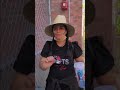 Cuando Gaby visitaba los parques usaba una silla de ruedas xq su cuerpo no resistía! ya no más!!