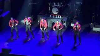 Ball Of Confusion Thats What The World Is Today - The Temptations Live At The Paramount Theatre