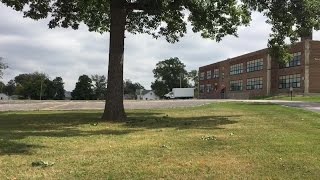Thoreau Park Elementary in Parma closed Monday due to bedbugs