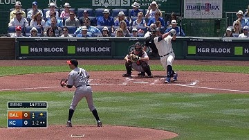 BAL@KC: Butler singles and plates Aoki in the 1st