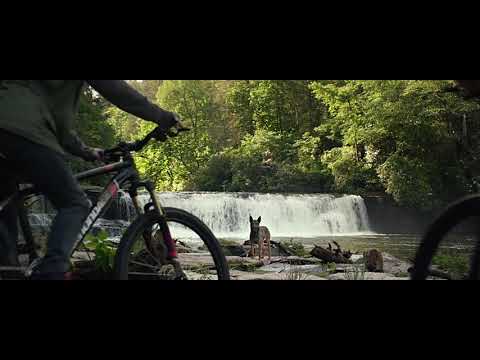 Max Movie Crossing The River Scene