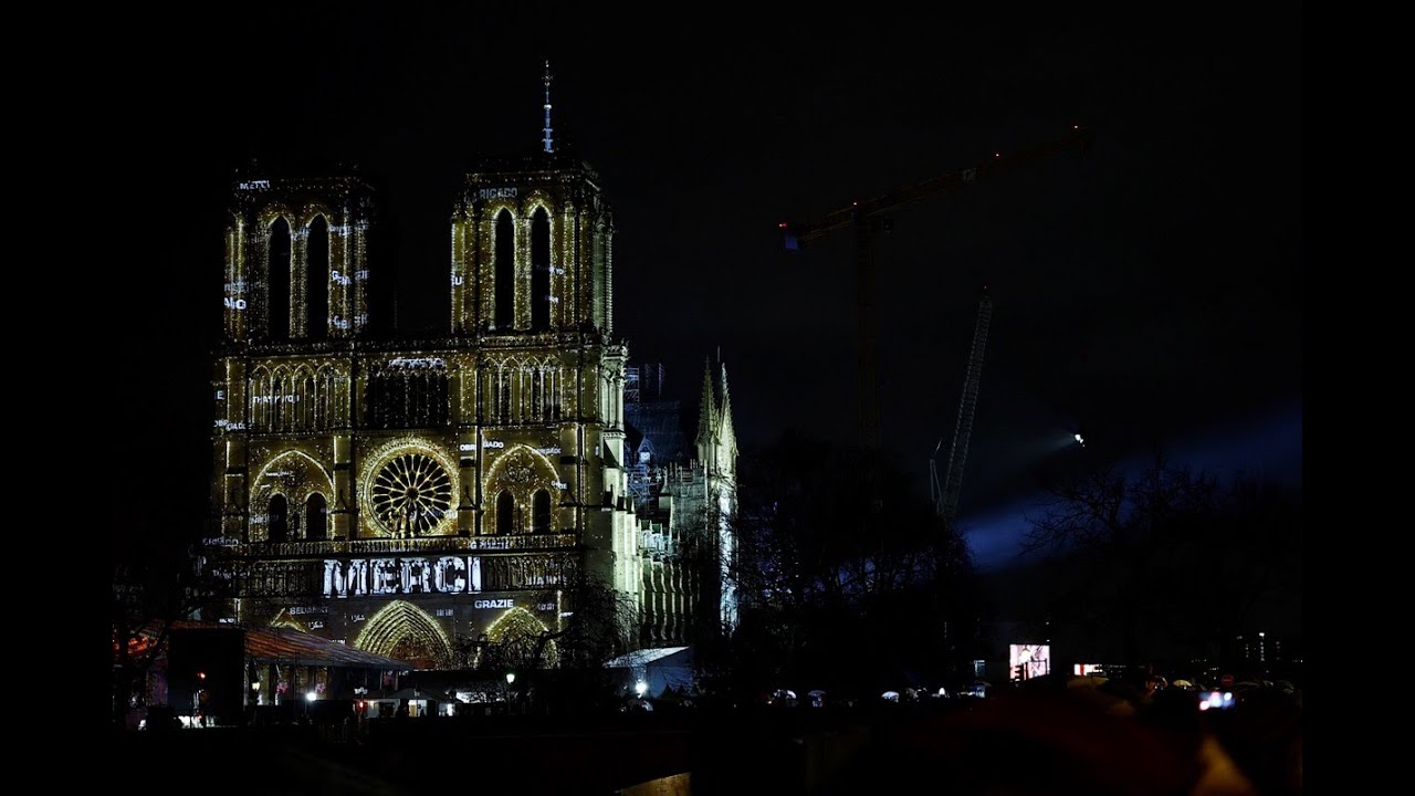 Notre dame de Paris:  la cathédrale de Paris renait de ses cendres
