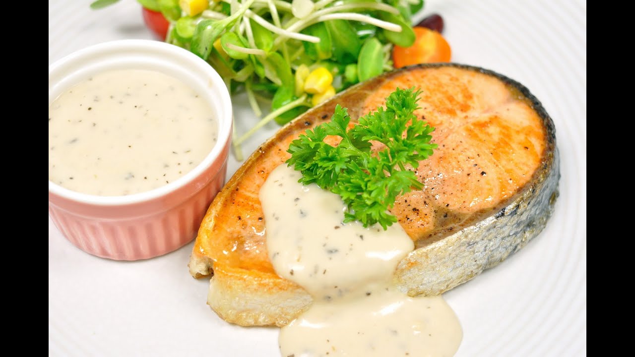 ปลาแซลมอนครีมซอสเลมอน Salmon with Lemon Cream Sauce