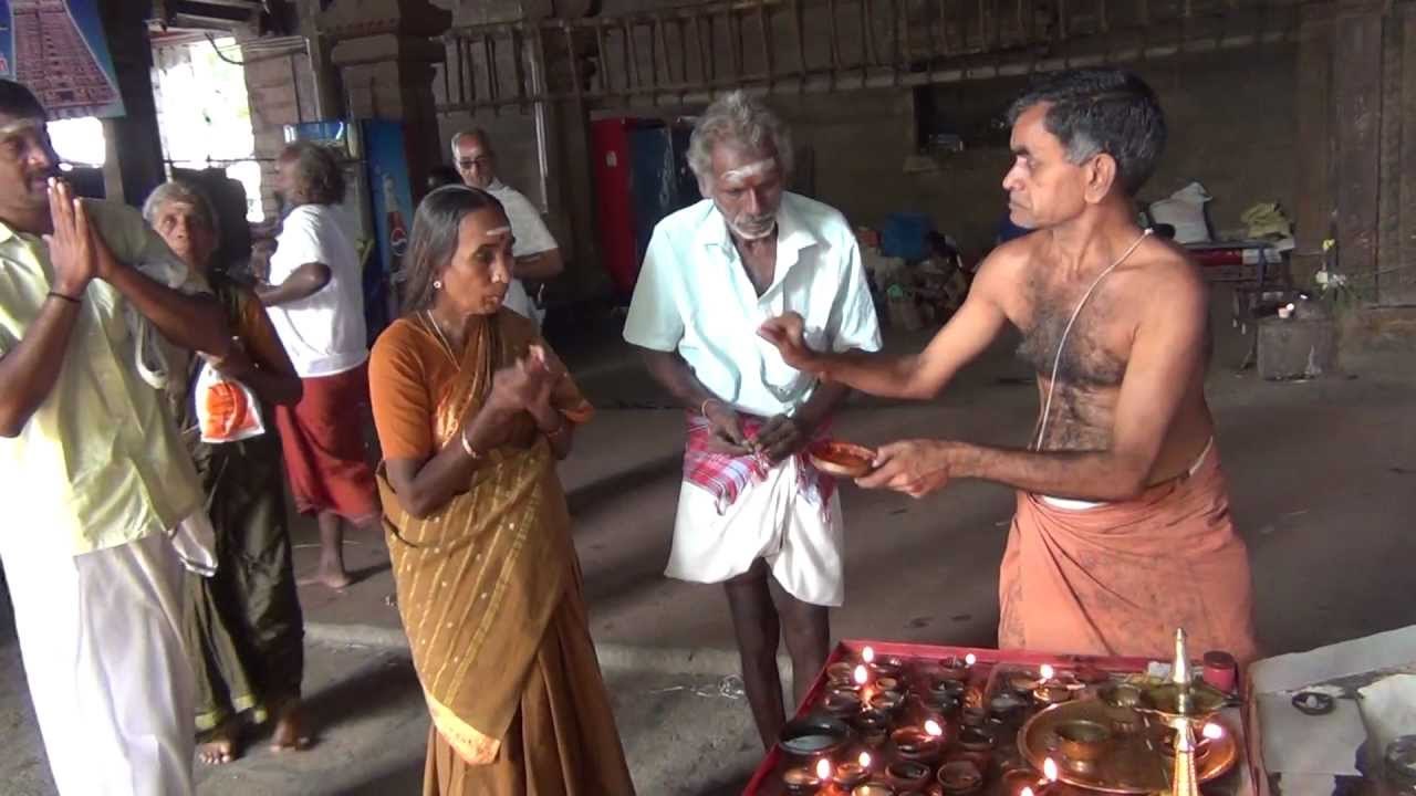 Rito Inada Ritos y ofrendas en India - YouTube