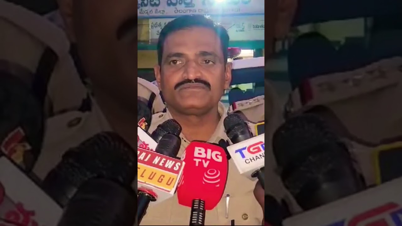 Midday murder on Medchal Highway r🥵🥵🥵🥵🥵 