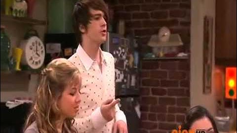 Drake & Josh/ iCarly Blooper- "Where