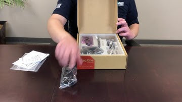 Unboxing The Motorola Mag One BPR40 Two-Way Radio