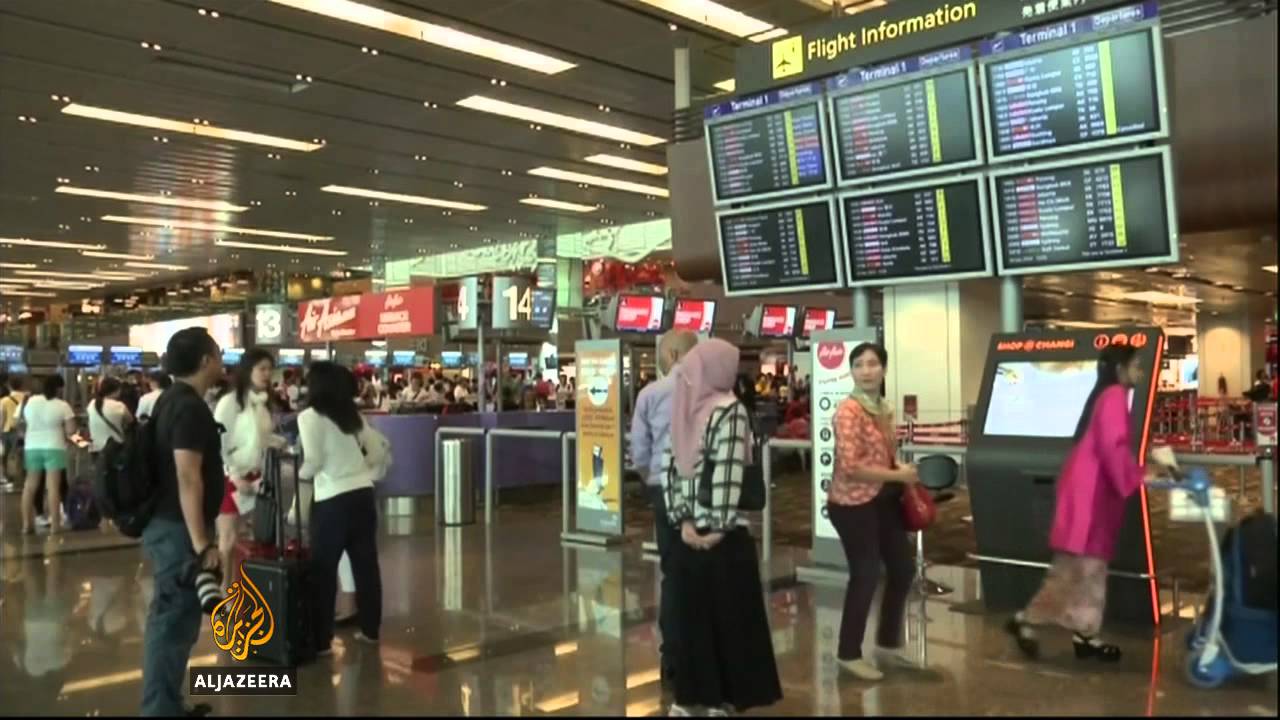 عمليات البحث جارية عن طائرة الخطوط الجوية الآسيوية المفقودة