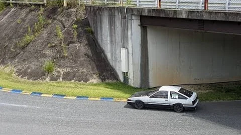 自転車 ドリフト やり方