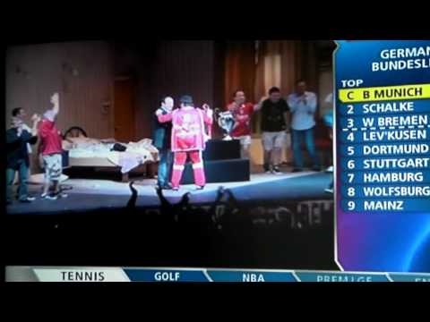 Rafa Benitez Dancing on Stage and News Story (Live...