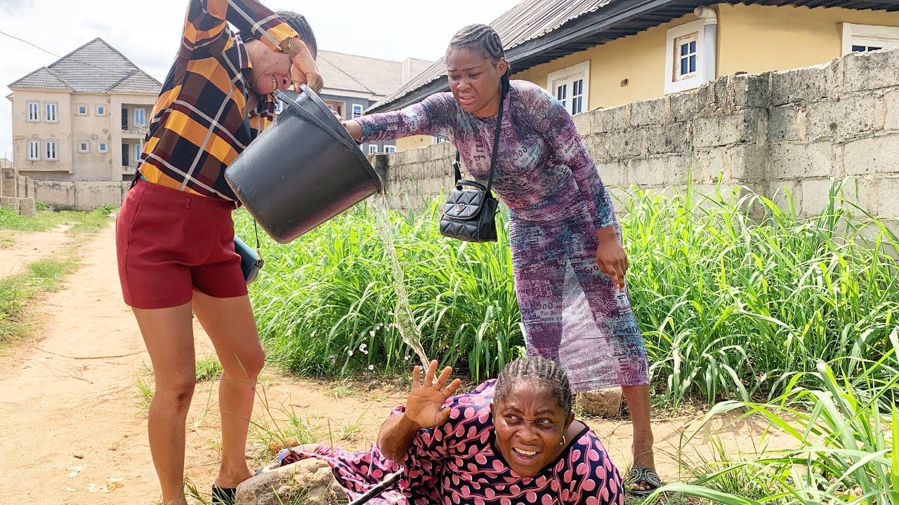 Таинственная женщина, которую они издевались, стала их погибелью, но их конец был шокирующим.