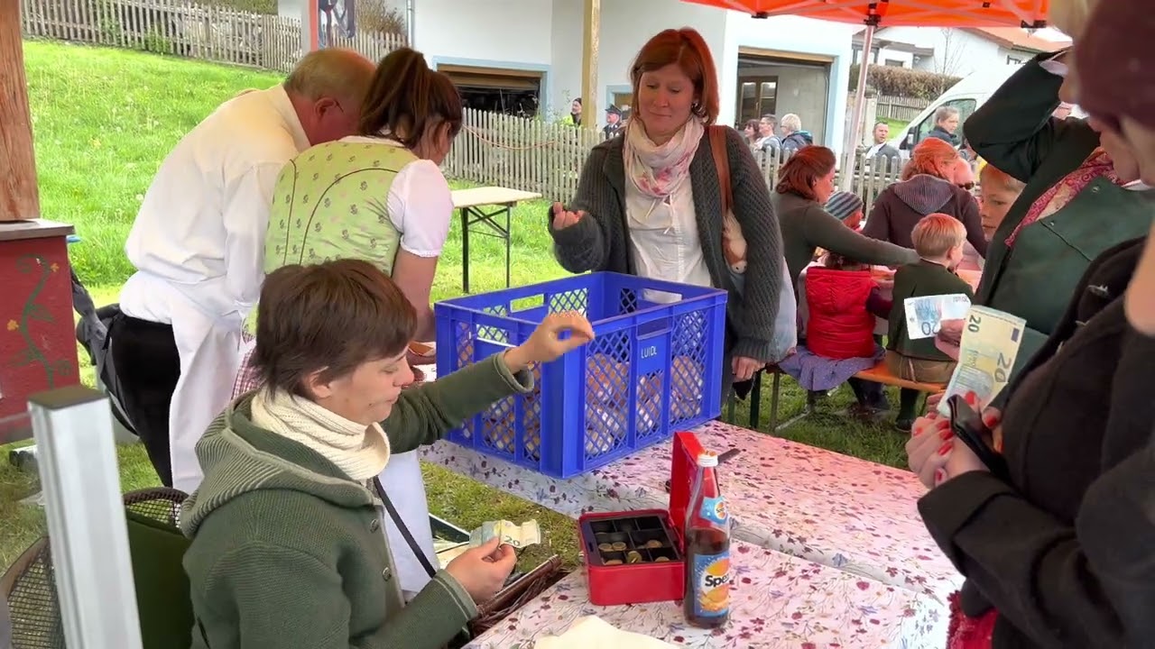 Maibaum aufrichten in Eglfing/Tauting am 1.Mai 2022 (#Club#Fred)