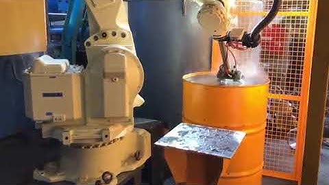 NACHI - MC50 ROBOT - ALUMINIUM MOLD INJECTION MACHINE TENDING