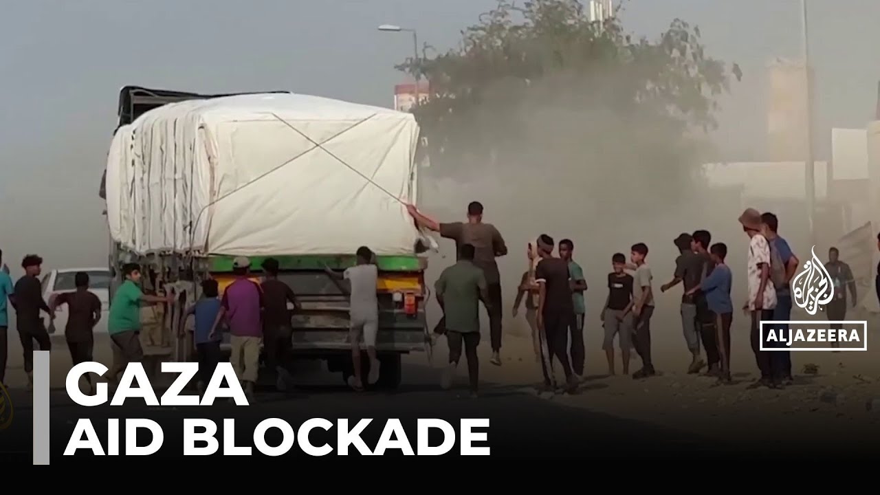 غزة سبعة معابر حدودية: معبر كارم أبو سالم هو المعبر الرئيسي للبضائع والمساعدات