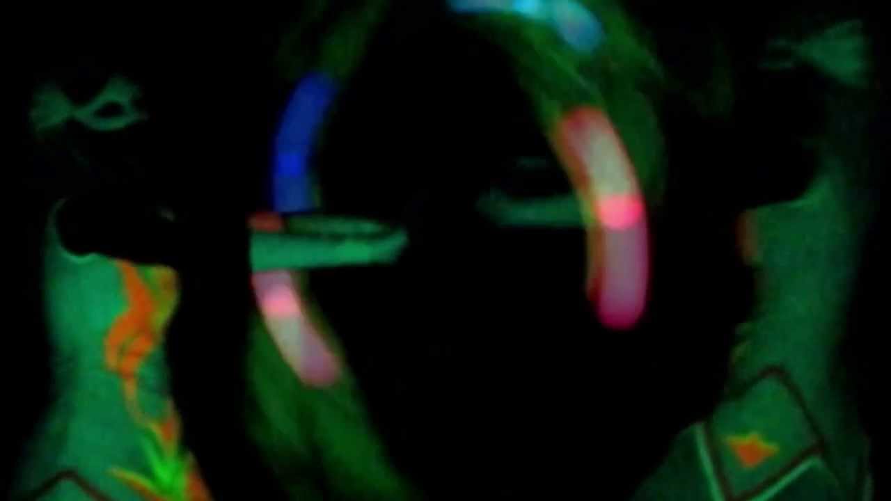 Неоновое шоу - YouTube