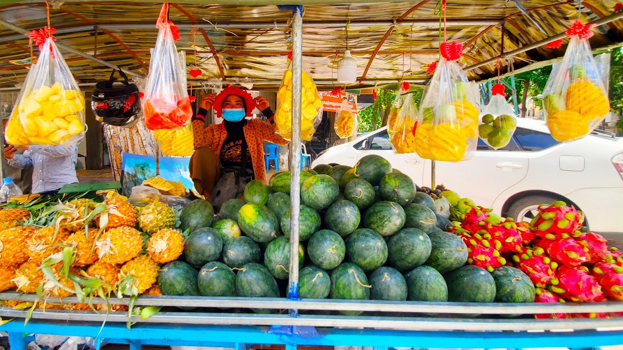 Amazing Tropical Fruit Sell On The Street With Cutting Skill In Phnom Penh City