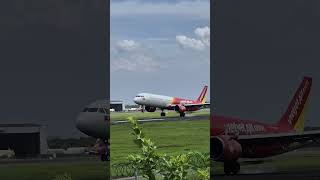 VietJet Air A321-200 VN-A607 landing in CGK #planespotting #avgeeklife #a321 #vietjetair #cgk