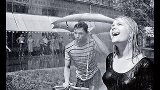 "Девушка под дождём" - вальс из фильма "Я шагаю по Москве"