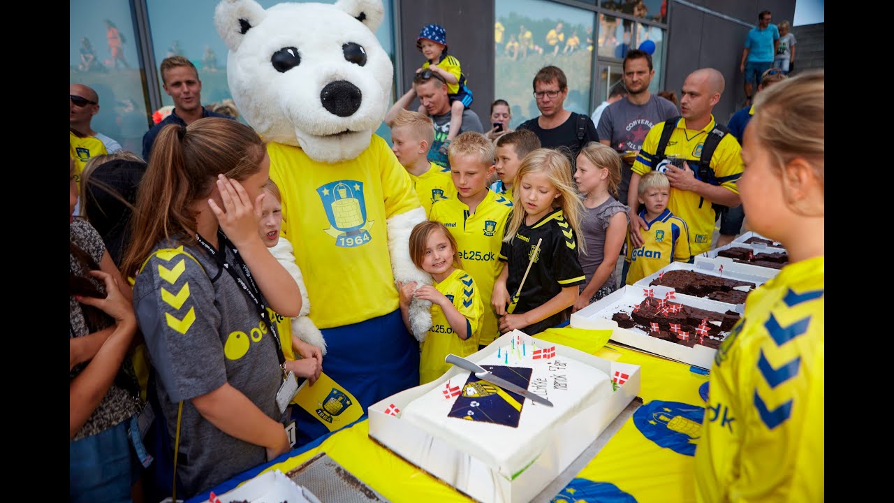 Isbjørnefest: Da Nanok blev syv år | brondby.com