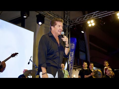 وليد توفيق يشعل مهرجان الزلقا ليلة طرب وفرح في Street Festival