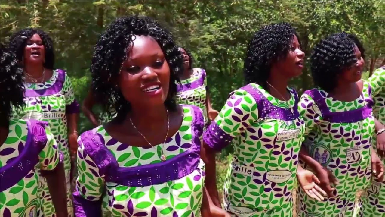 Maan teeb ne maam CHORALE FEMININE DE L’EGLISE CENTRALE DES ASSEMBLEES DE DIEU DE OUAHIGOUYA ECADO