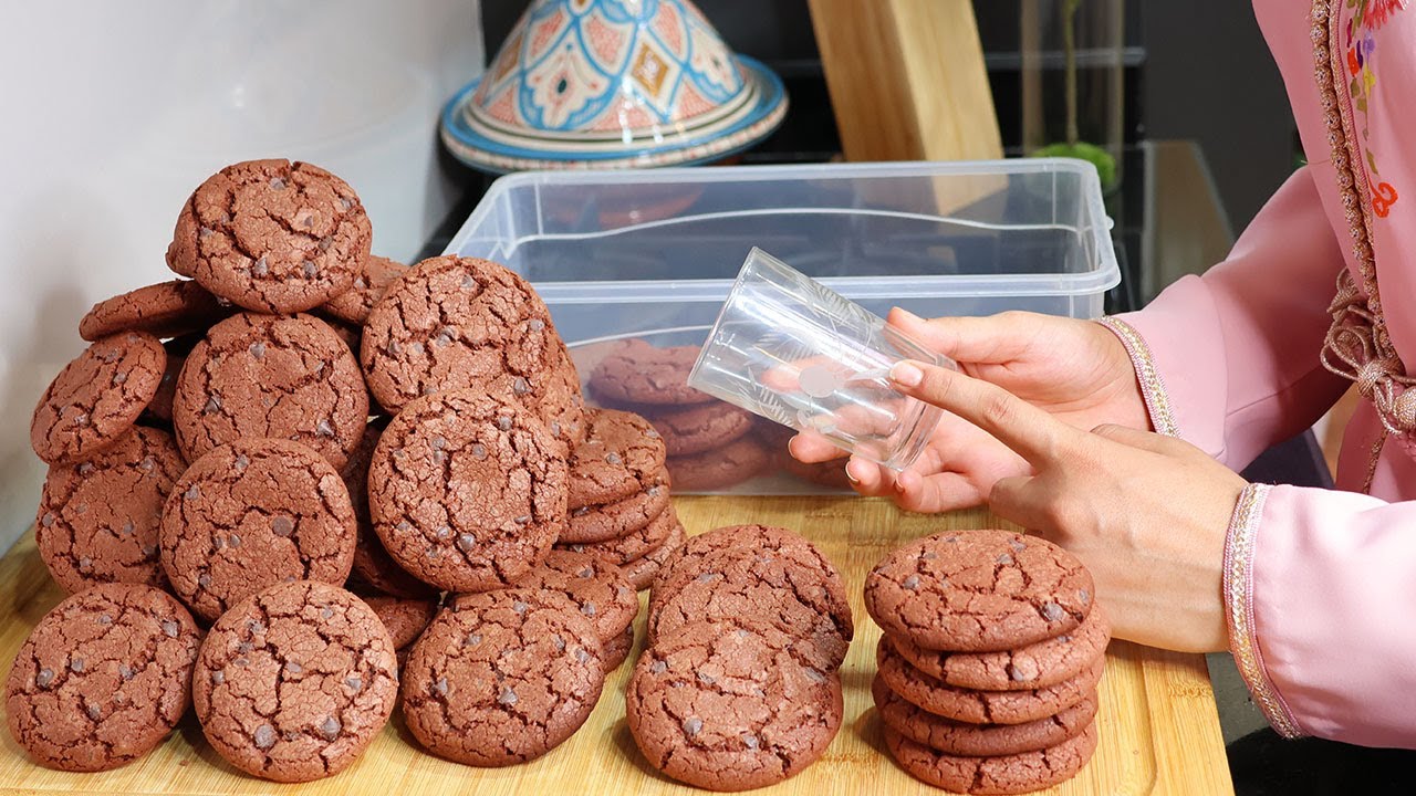 وأخير لقيت ليكم وصفة كوكيز المحلات ببيضة واحدة وبدون زبدة كوكيز الكأس الإقتصادي مقرمش ولديد cookies