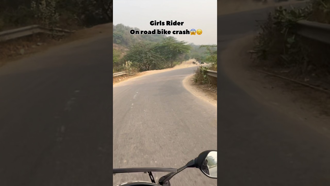 Girls Rider bike crash 😱
