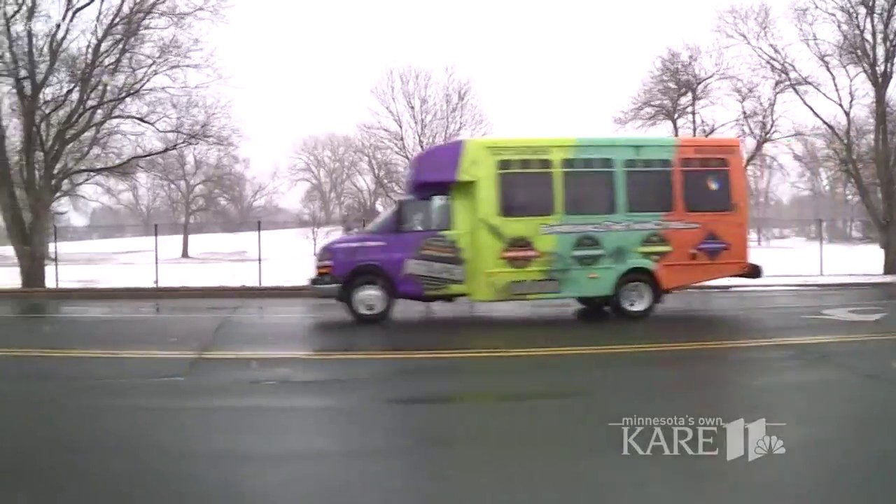 "Experience the Twin Cities" tour bus