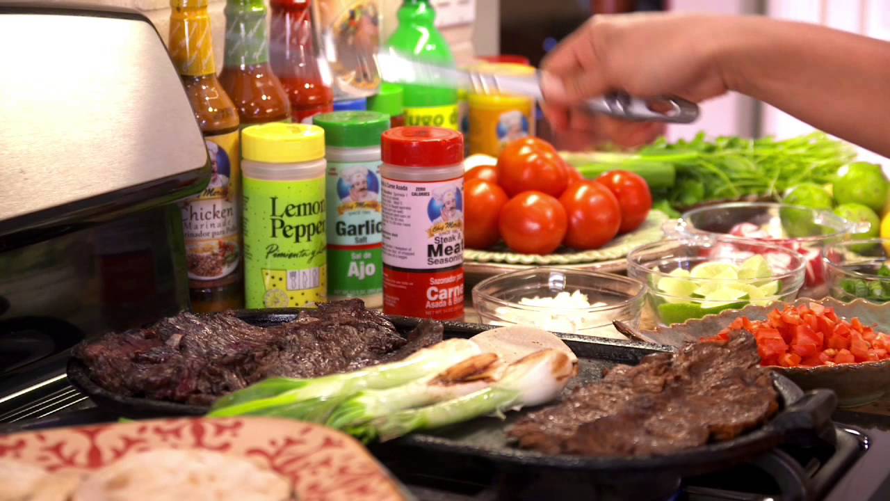 CHEF MERITO CARNE ASADA TACOS - YouTube